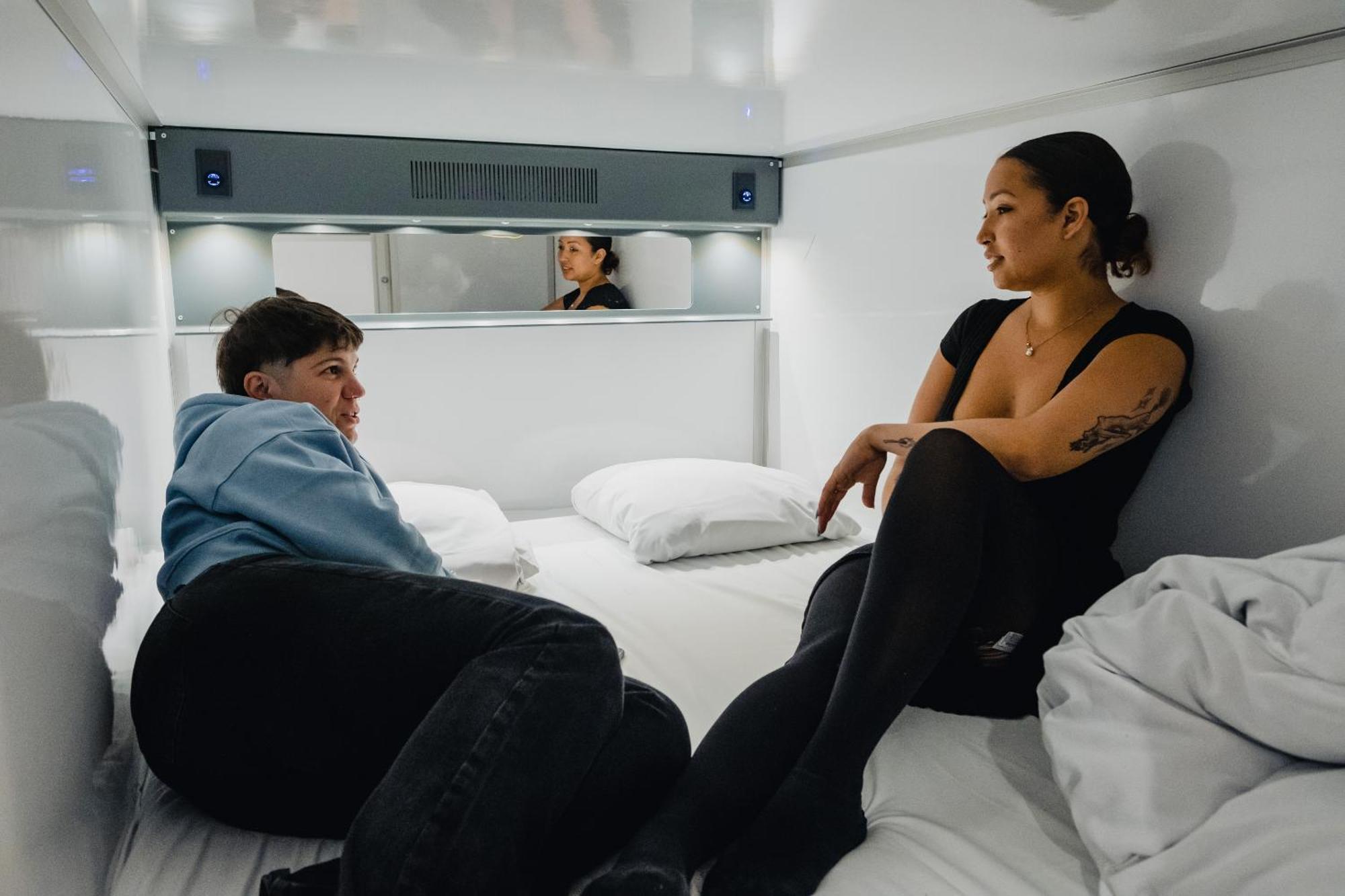 Capsule Upper Level,1540599973:JPEG