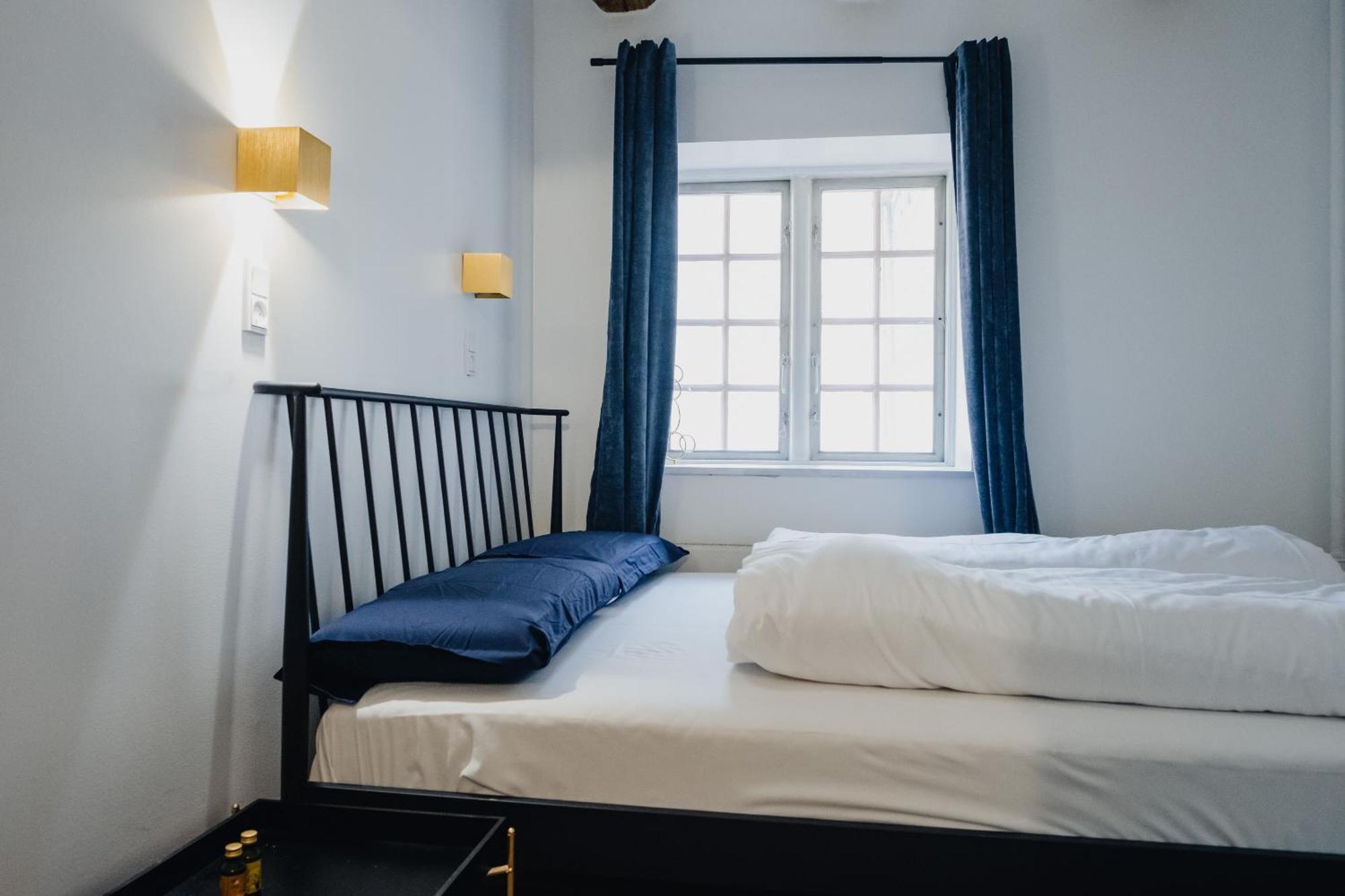 Double Room,1539596941:JPEG